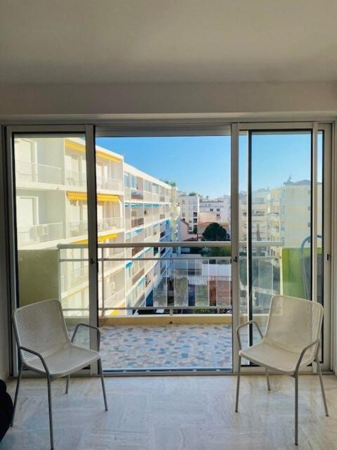 Palm - Brand New - Oasis Of Calm Apartment *